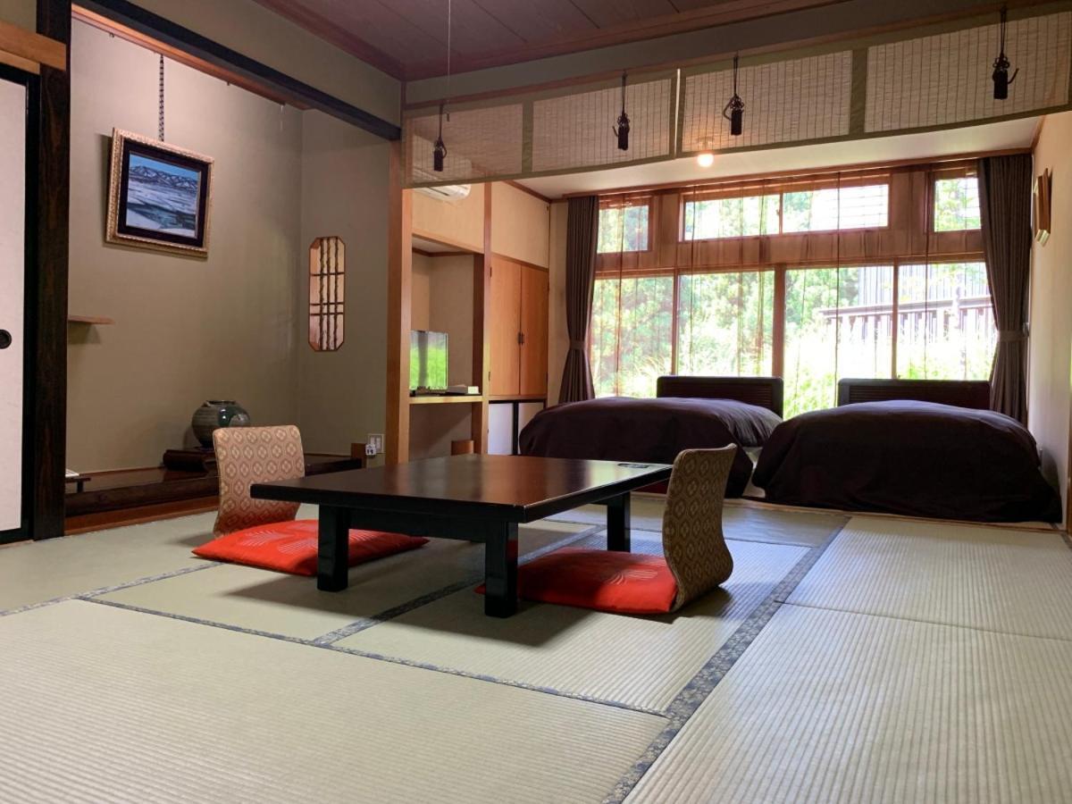 Yamanosho Hotel Yuzawa  Bagian luar foto